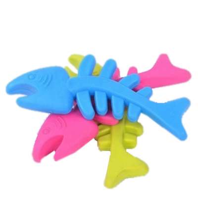 2017 Wholesale custom safe non-toxic  dog toy bone rubber silicone pet chew toys